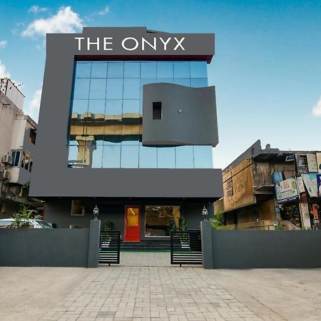 Hotel The Onyx Нагпур Екстериор снимка